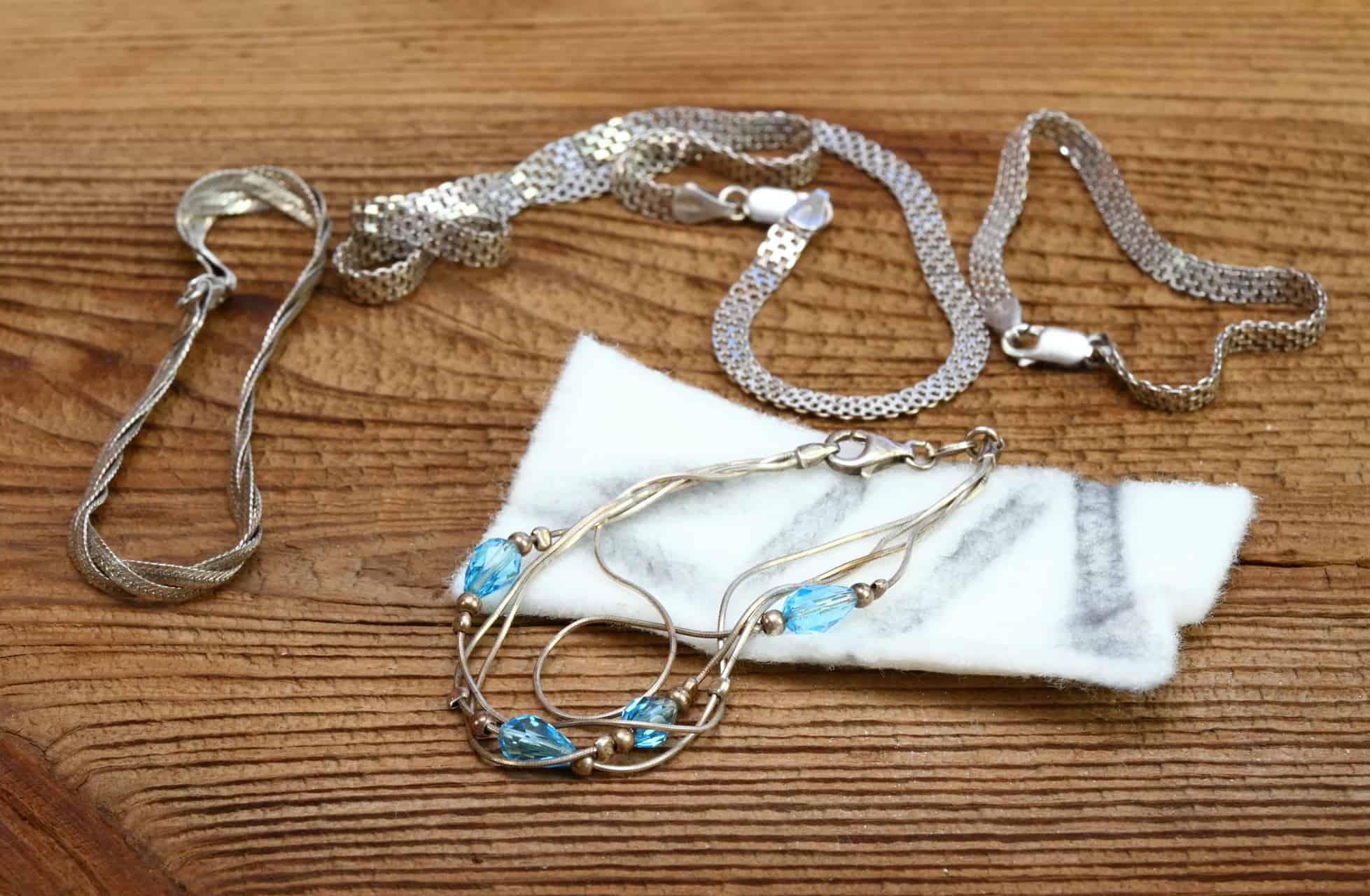 How to clean silver at home, remove tarnish on silver jewellery