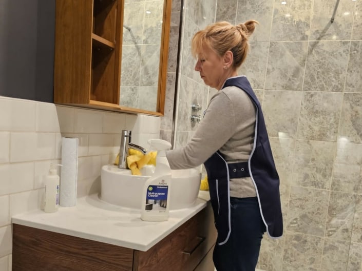 What Can A Cleaner Do In 2 Hours? Cleaning Express