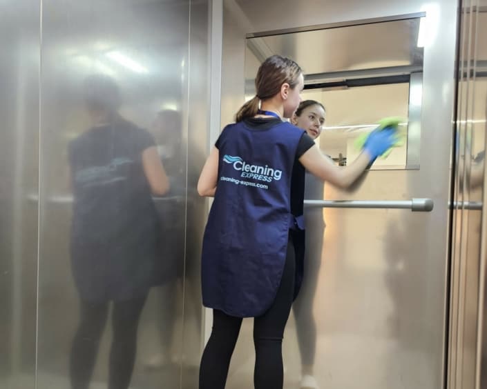 Warehouse Cleaning London Commercial Warehouse Cleaners