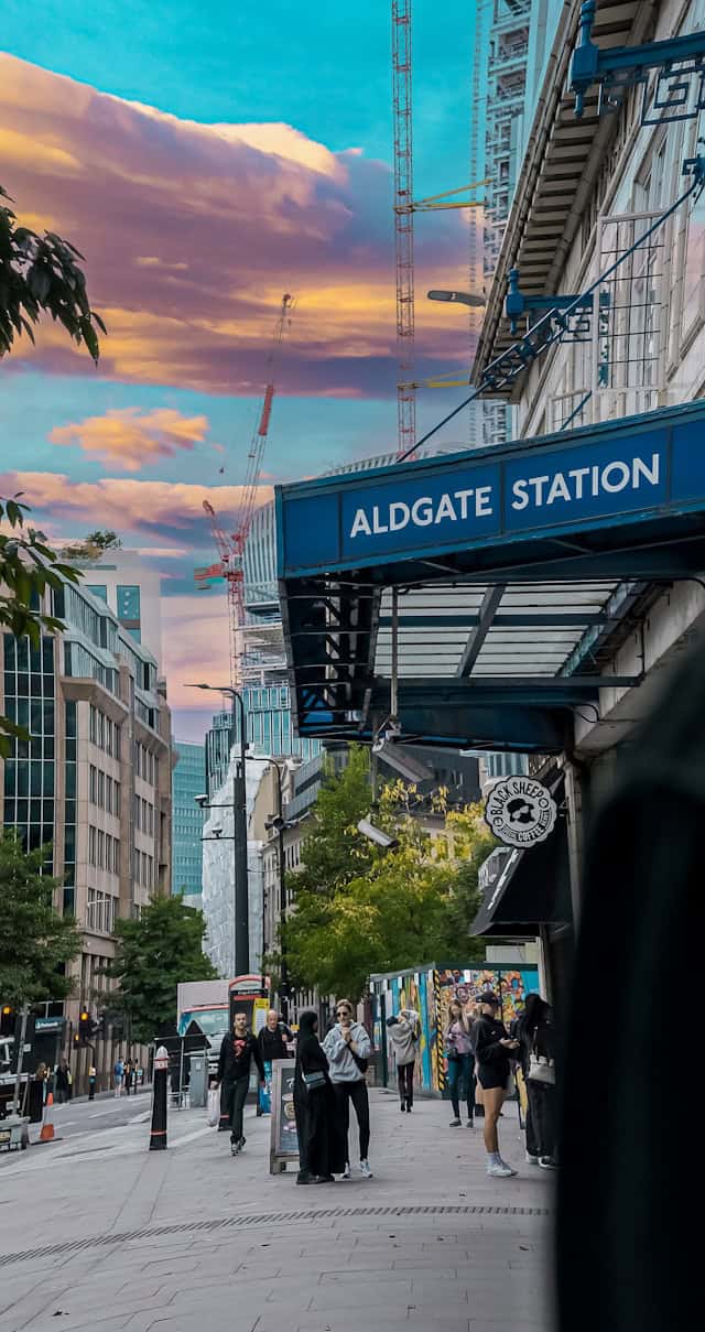 cleaners aldgate