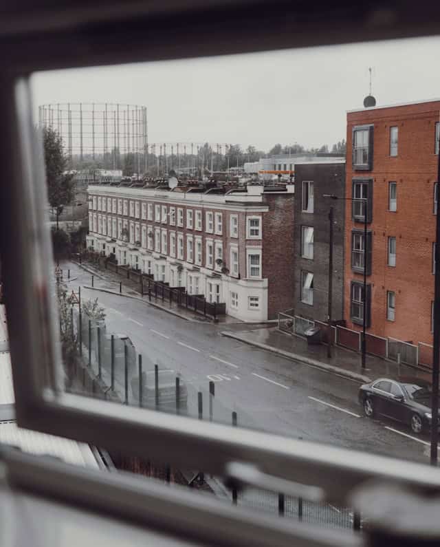 cleaners ladbroke grove